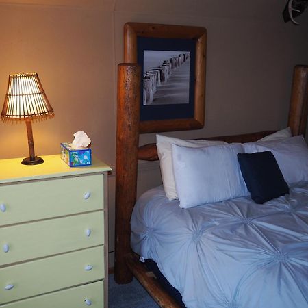 Bayside Cottage - Remodeled And Great Location! Frankfort Dış mekan fotoğraf