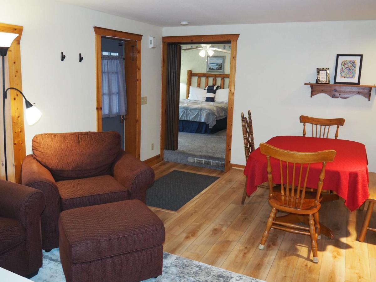 Bayside Cottage - Remodeled And Great Location! Frankfort Dış mekan fotoğraf